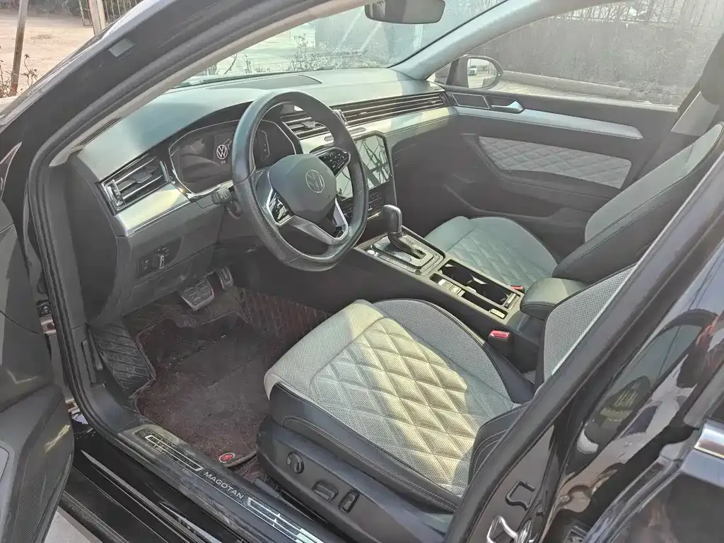 Volkswagen Magotan 2023 из CN, фото 6