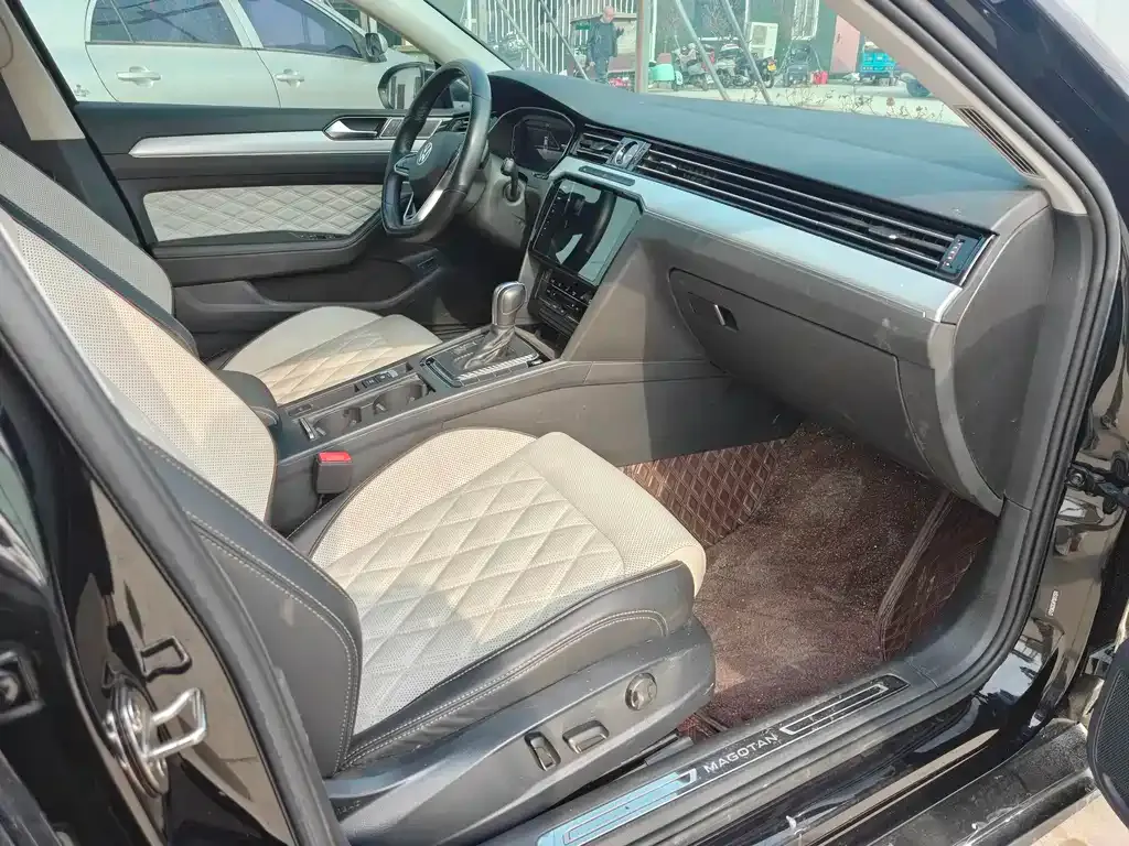 Volkswagen Magotan 2023 из CN, фото 9