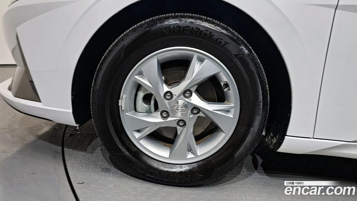 Hyundai AVANTE — фото 9