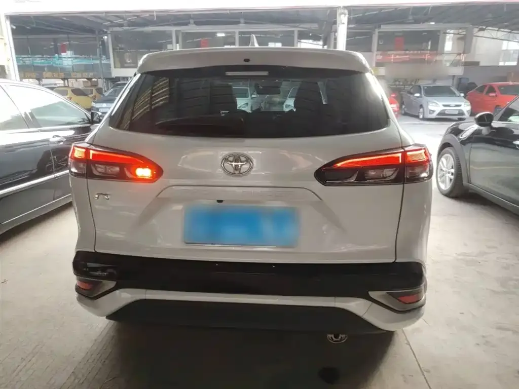 Toyota Frontlander 2024 из CN, фото 4