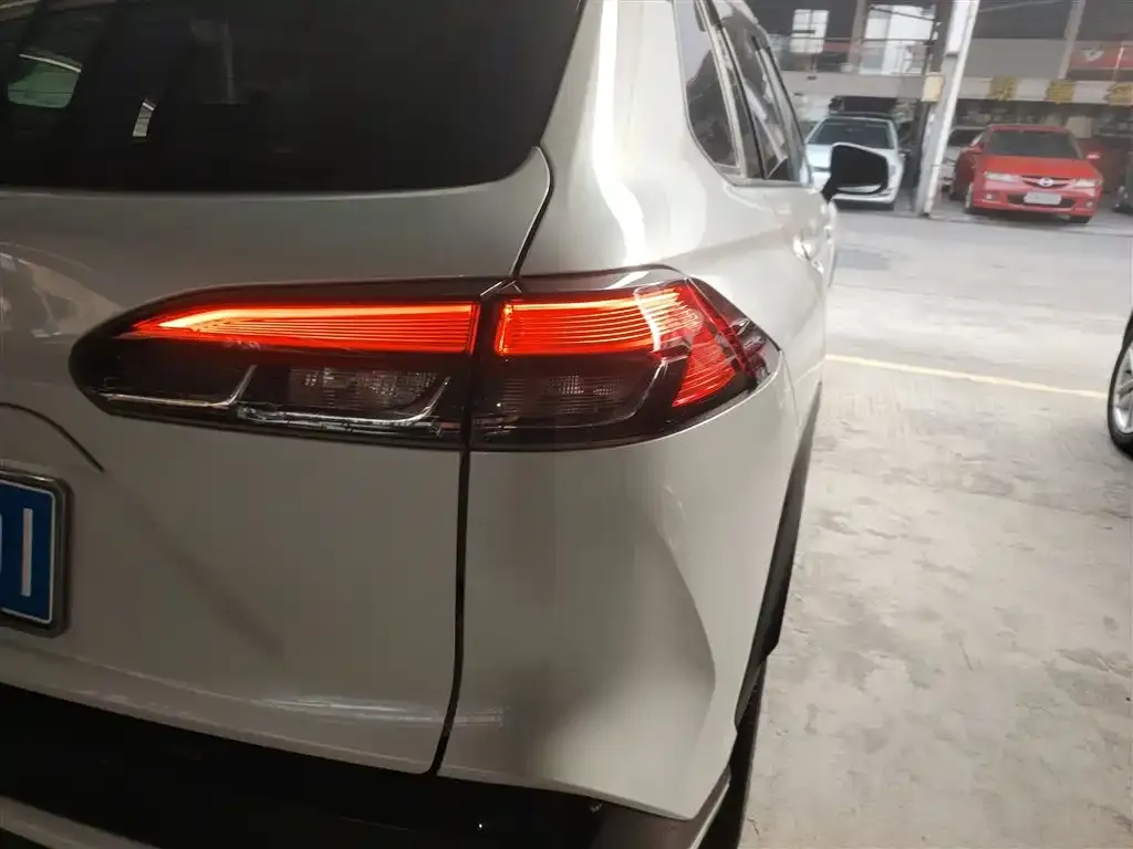 Toyota Frontlander 2024 из CN, фото 2