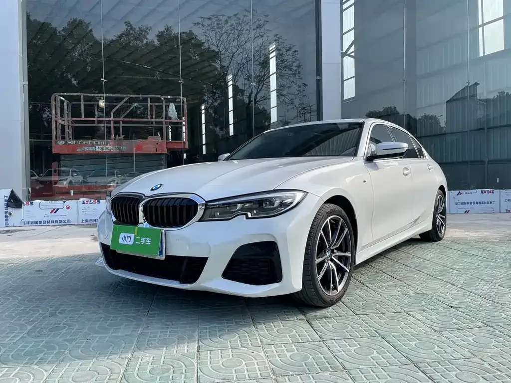 BMW 3 Series — фото 1