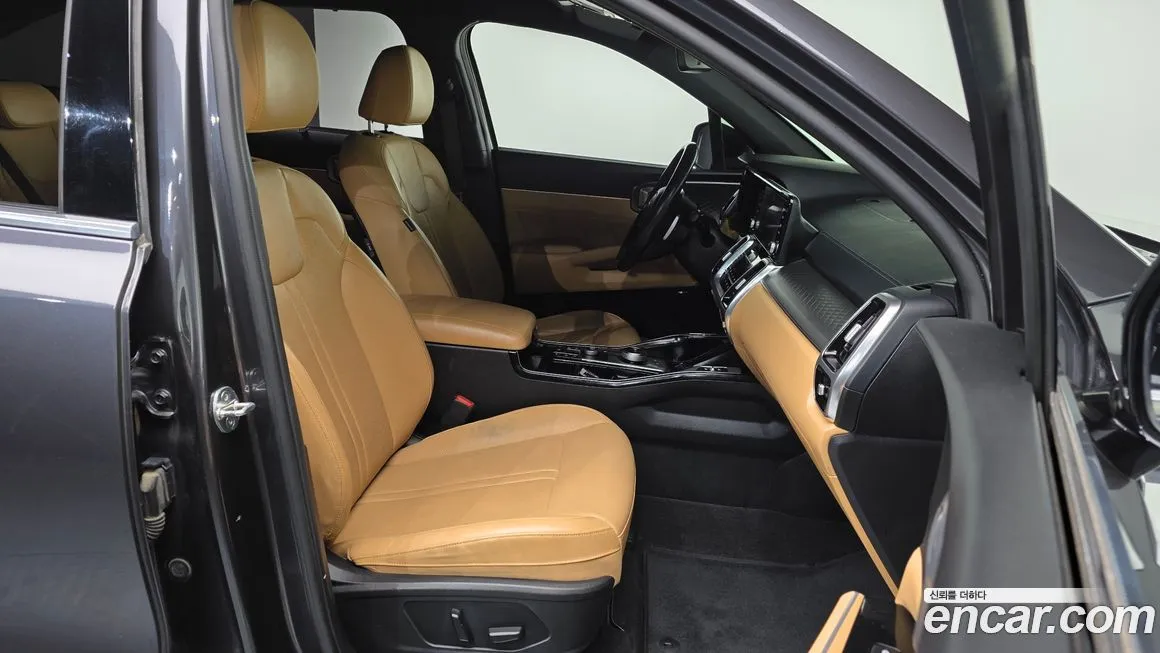 Kia Sorento — фото 8