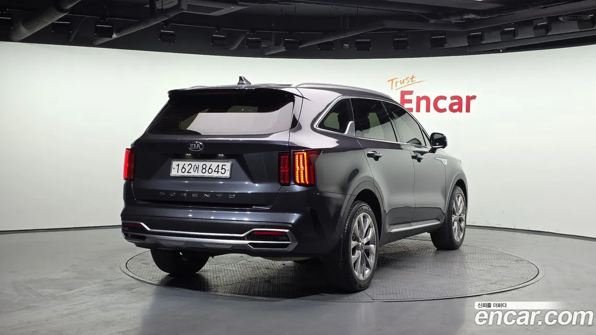 Kia Sorento — фото 2