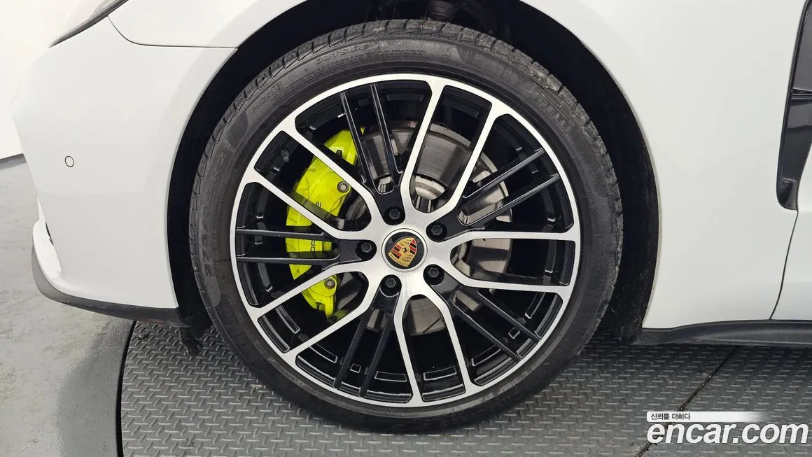 Porsche Panamera 2023 из KR, фото 8