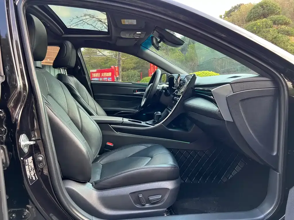 Toyota Avalon 2021 из CN, фото 4