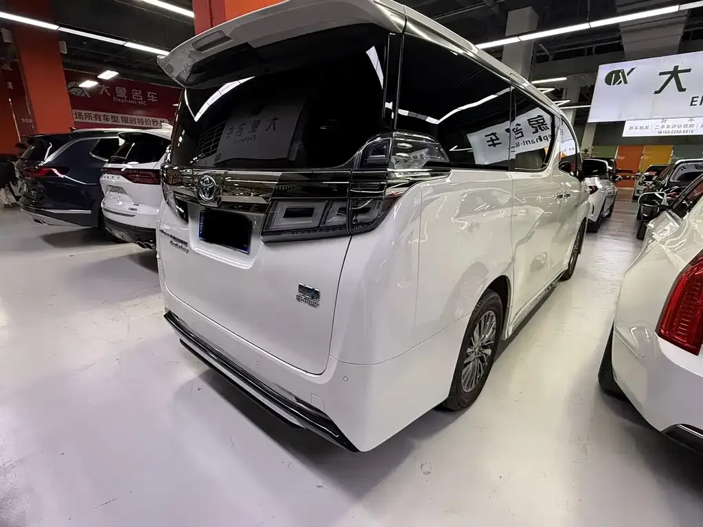 Toyota Vellfire 2022 из CN, фото 6