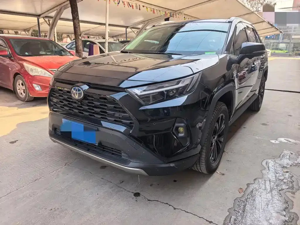 Toyota RAV4 2024 из CN, фото 1