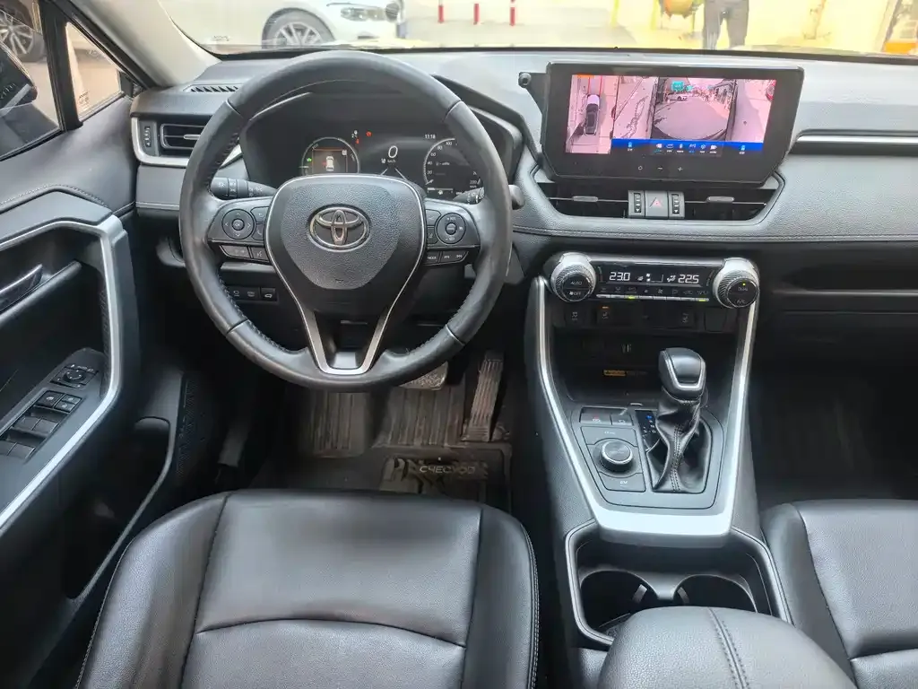 Toyota RAV4 2024 из CN, фото 5