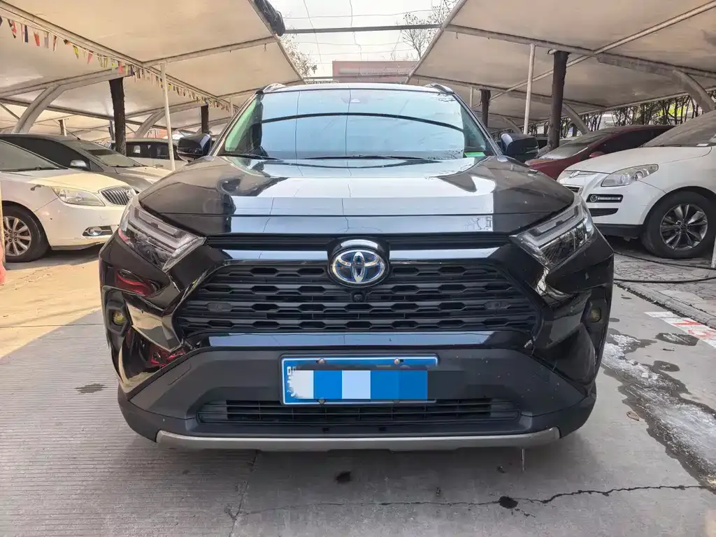 Toyota RAV4 2024 из CN, фото 4