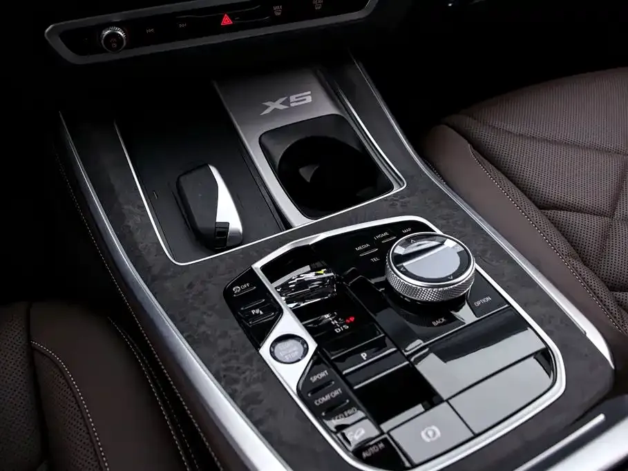 BMW X5 2024 из CN, фото 3