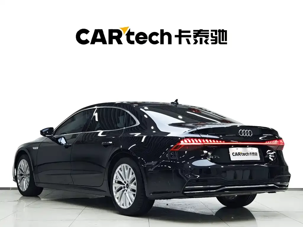 Audi A7L 2024 из CN, фото 7