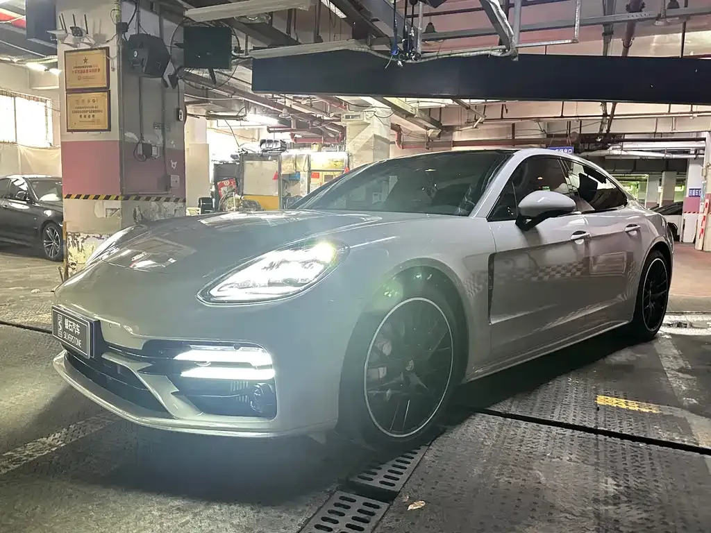 Porsche Panamera 2023 из CN, фото 1