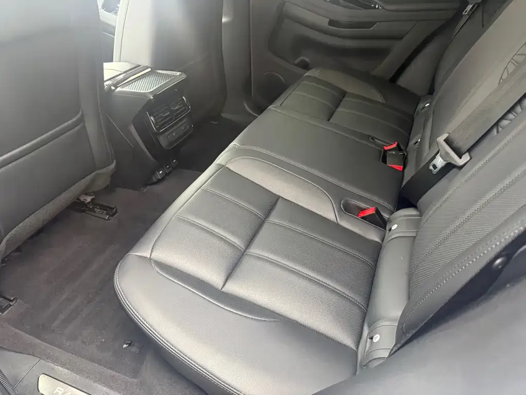 Land Rover Evoque — фото 5