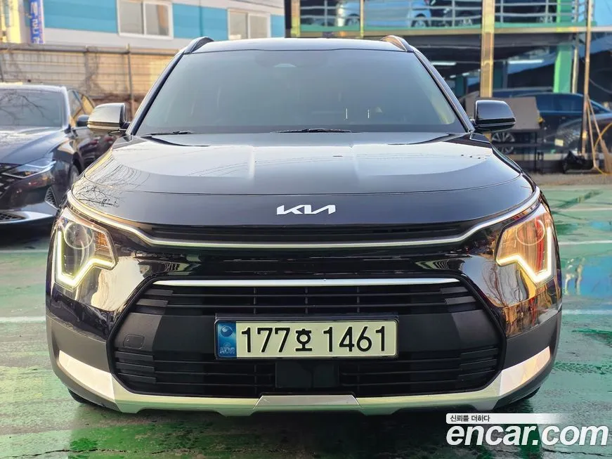 Kia Niro — фото 1