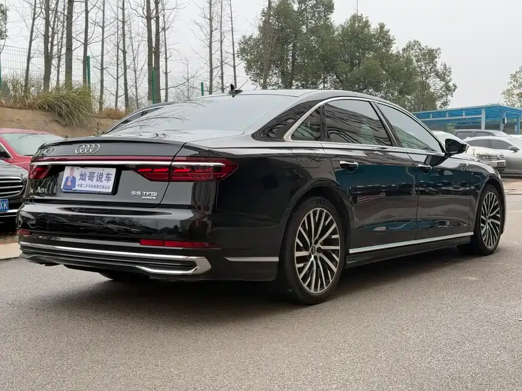 Audi A8 2024 из CN, фото 9