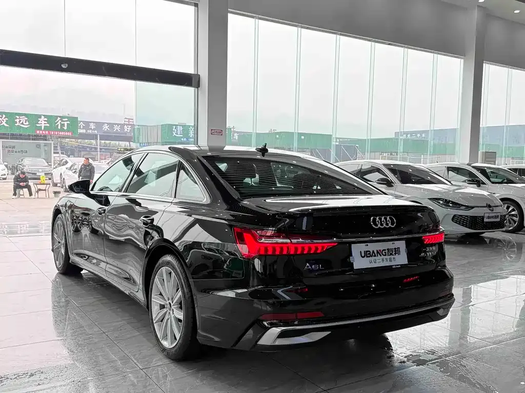 Audi A6L 2024 из CN, фото 6