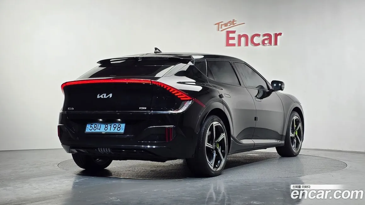 Kia EV6 2023 из KR, фото 6