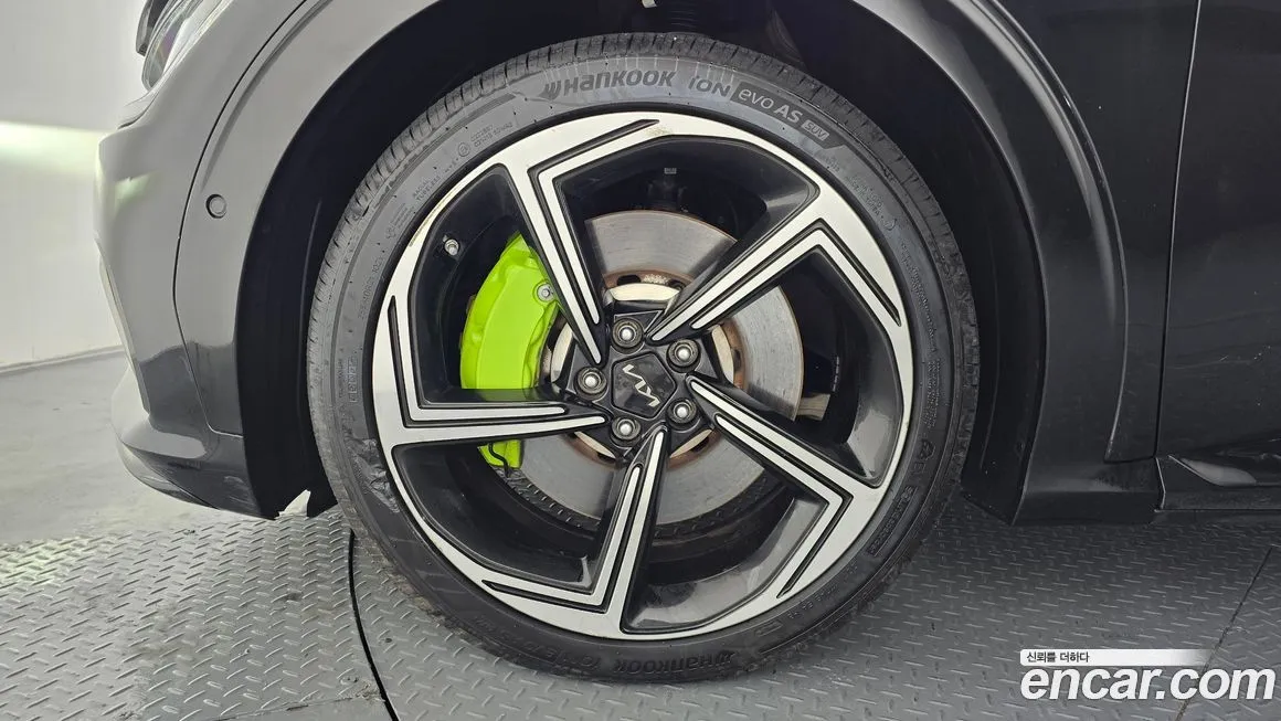 Kia EV6 2023 из KR, фото 10