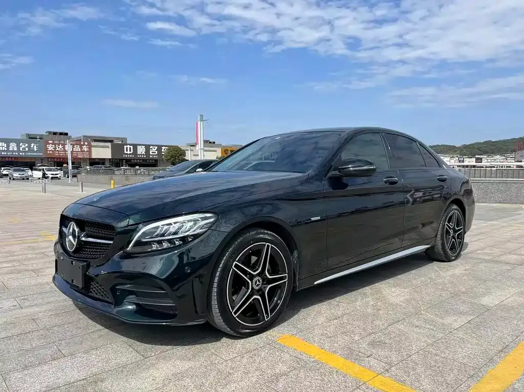Mercedes-Benz C-Class — фото 1
