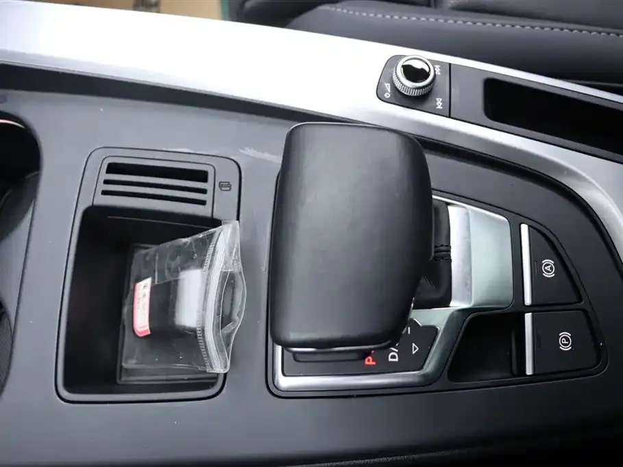 Audi A4L — фото 8