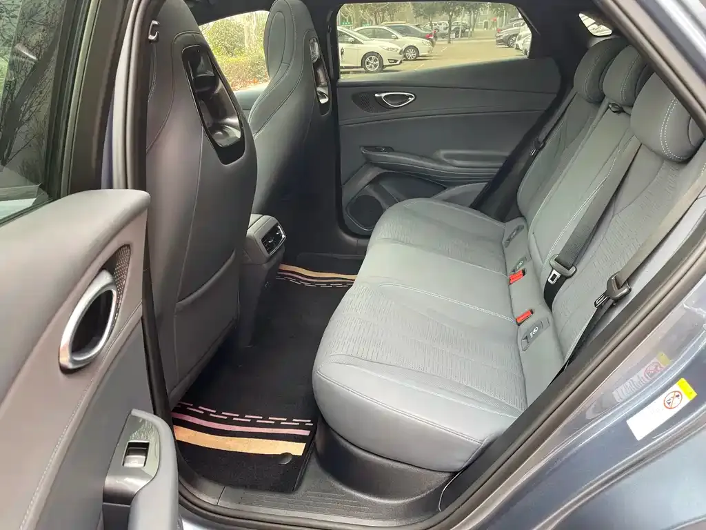 BYD Seal 06GT — фото 3