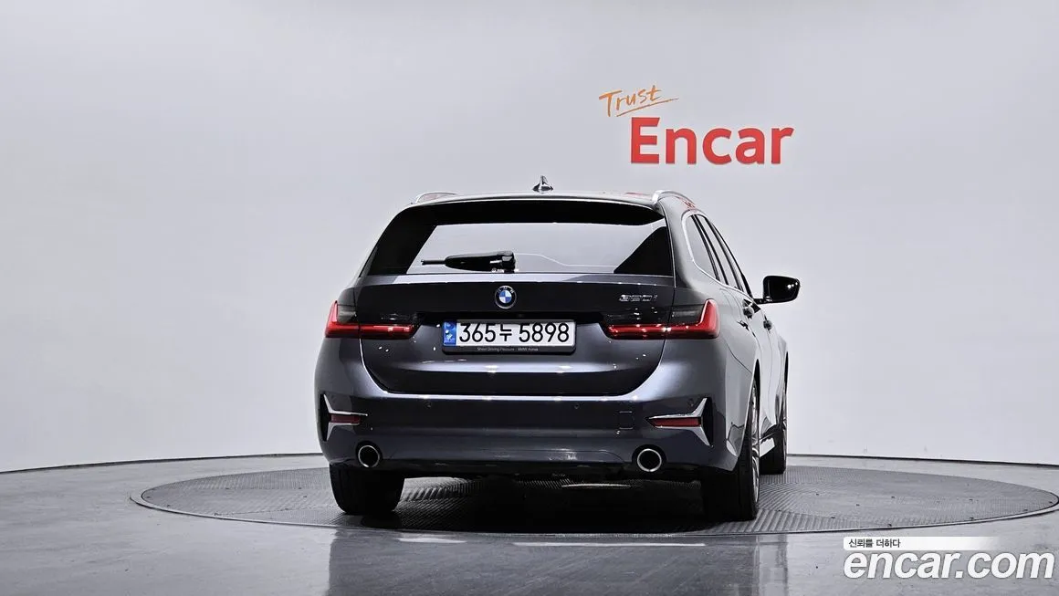 BMW 3-Series 2021 из KR, фото 2