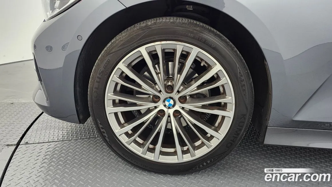 BMW 3-Series 2021 из KR, фото 5