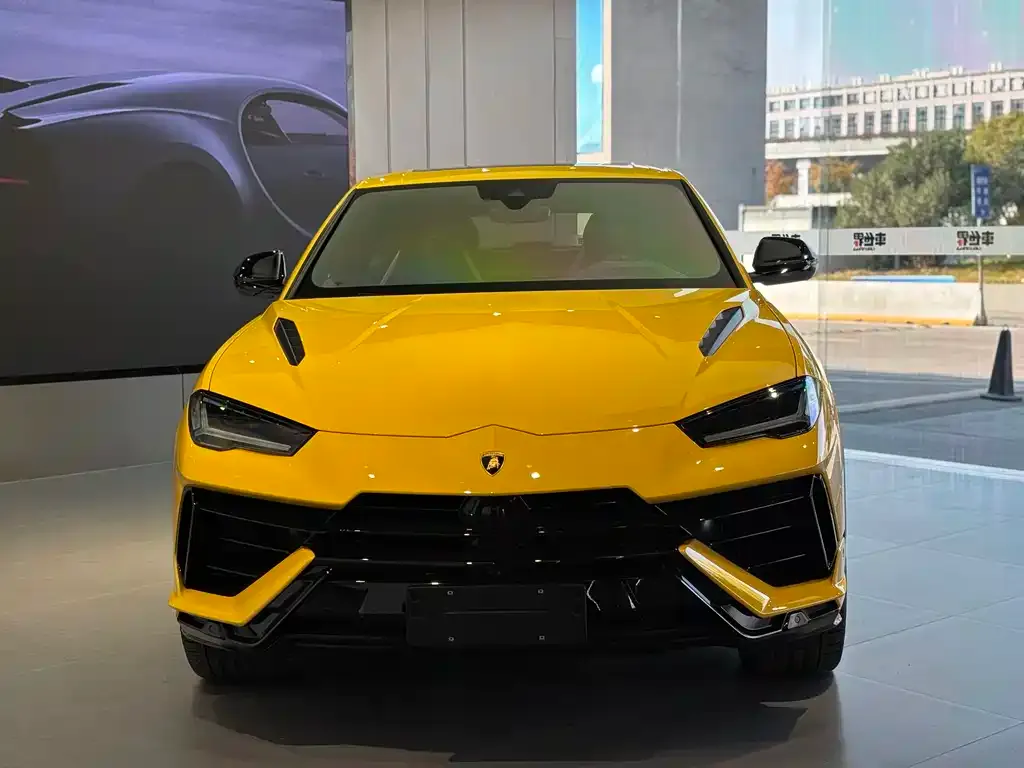 Lamborghini Urus 2024 из CN, фото 2
