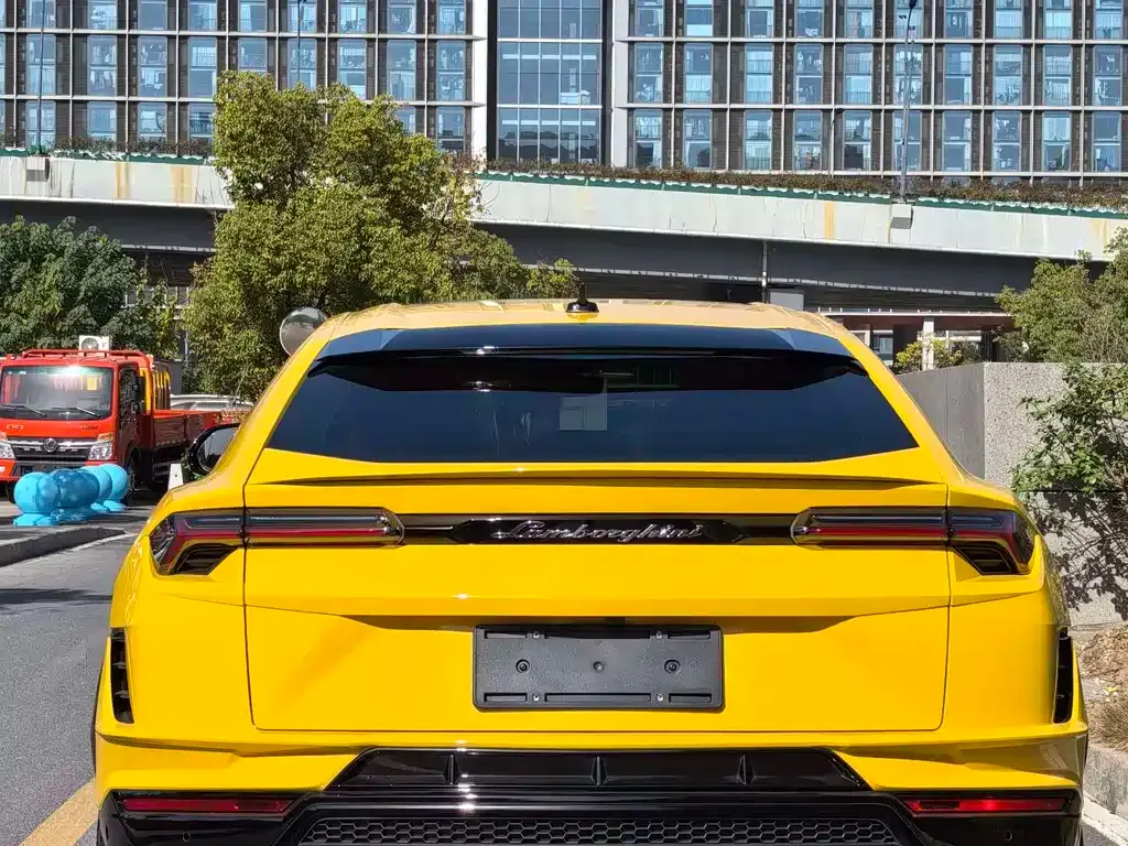 Lamborghini Urus 2024 из CN, фото 5
