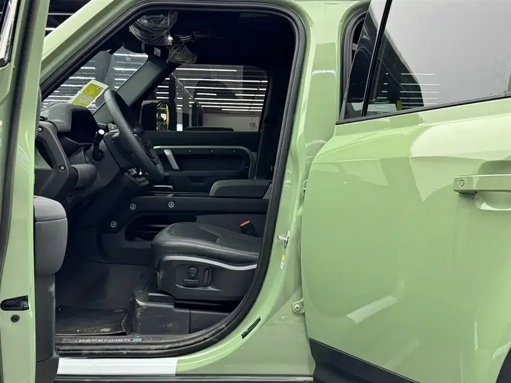 Land Rover Defender 2023 из CN, фото 5