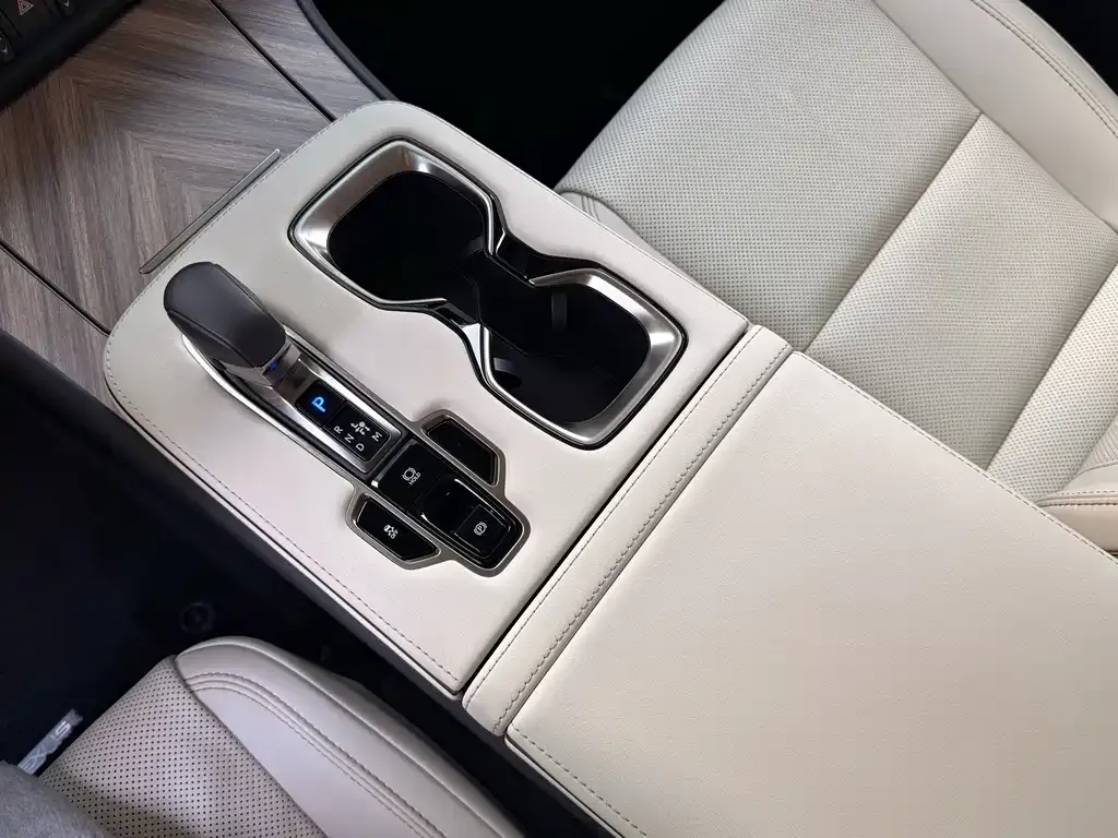 Lexus LM 2024 из CN, фото 7
