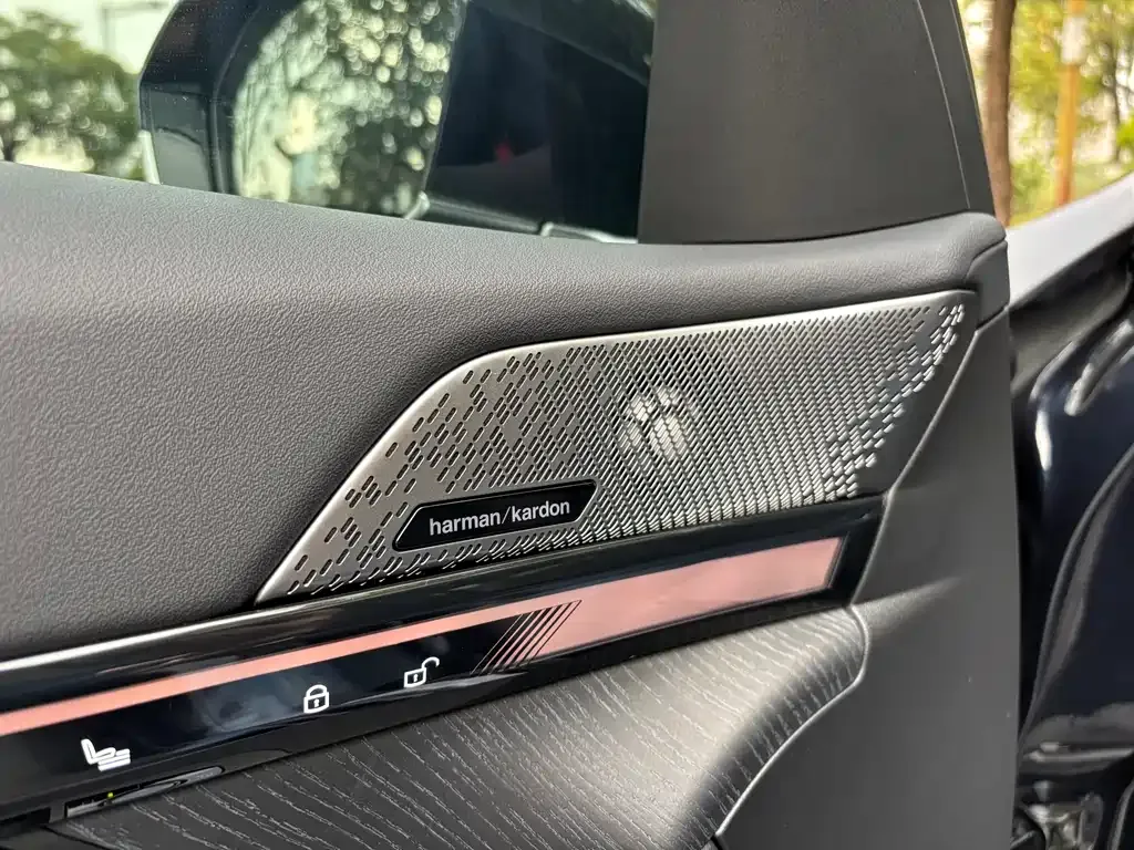 BMW i5 2024 из CN, фото 4