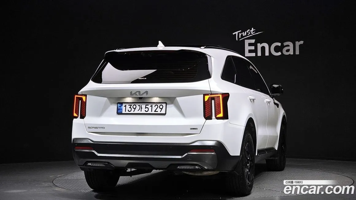 Kia Sorento — фото 4