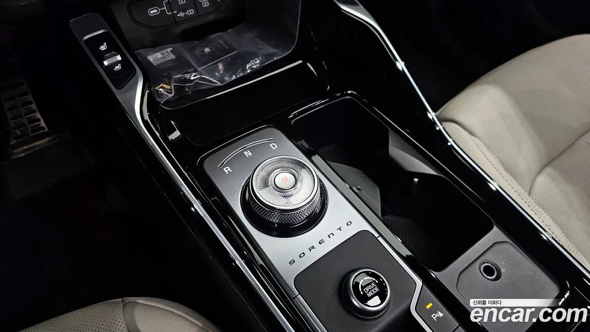 Kia Sorento — фото 6