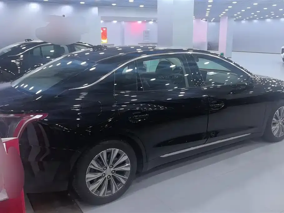 Hongqi E-QM5 2024 из CN, фото 6