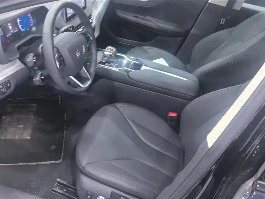 Hongqi E-QM5 2024 из CN, фото 5