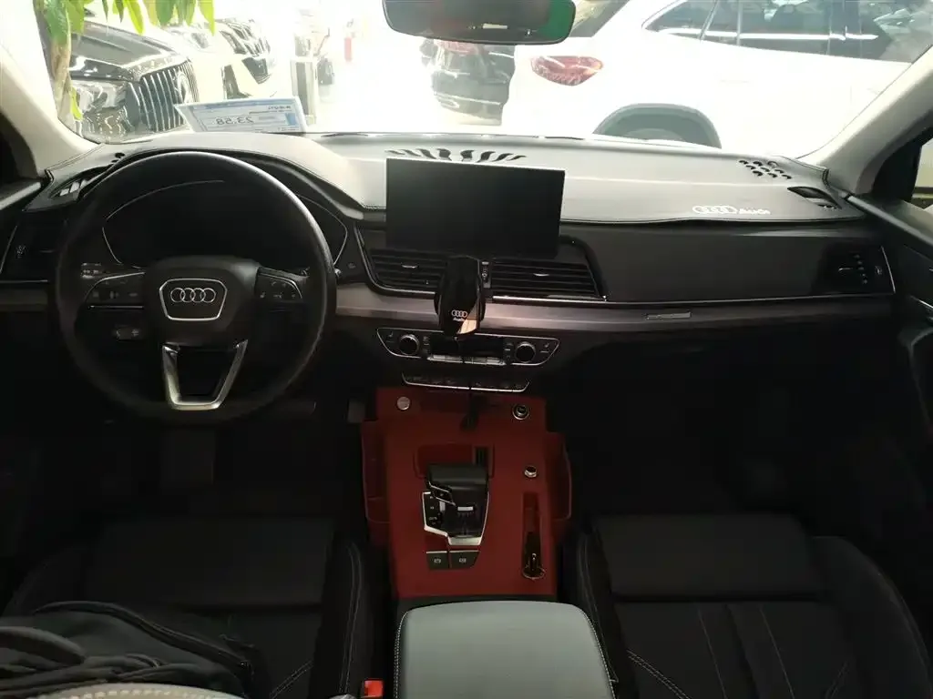 Audi Q5L 2023 из CN, фото 9