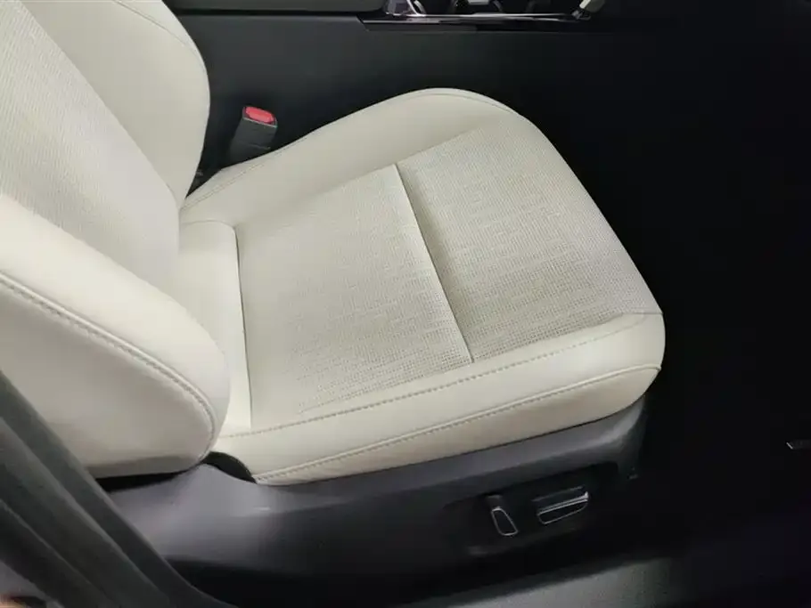 Toyota Camry 2024 из CN, фото 10