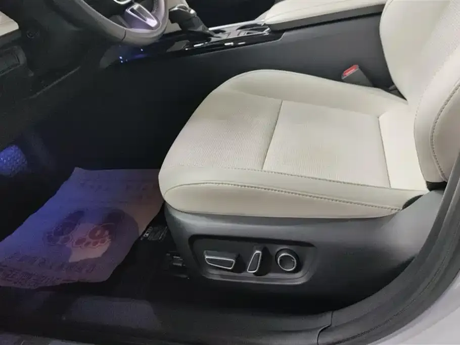Toyota Camry 2024 из CN, фото 3