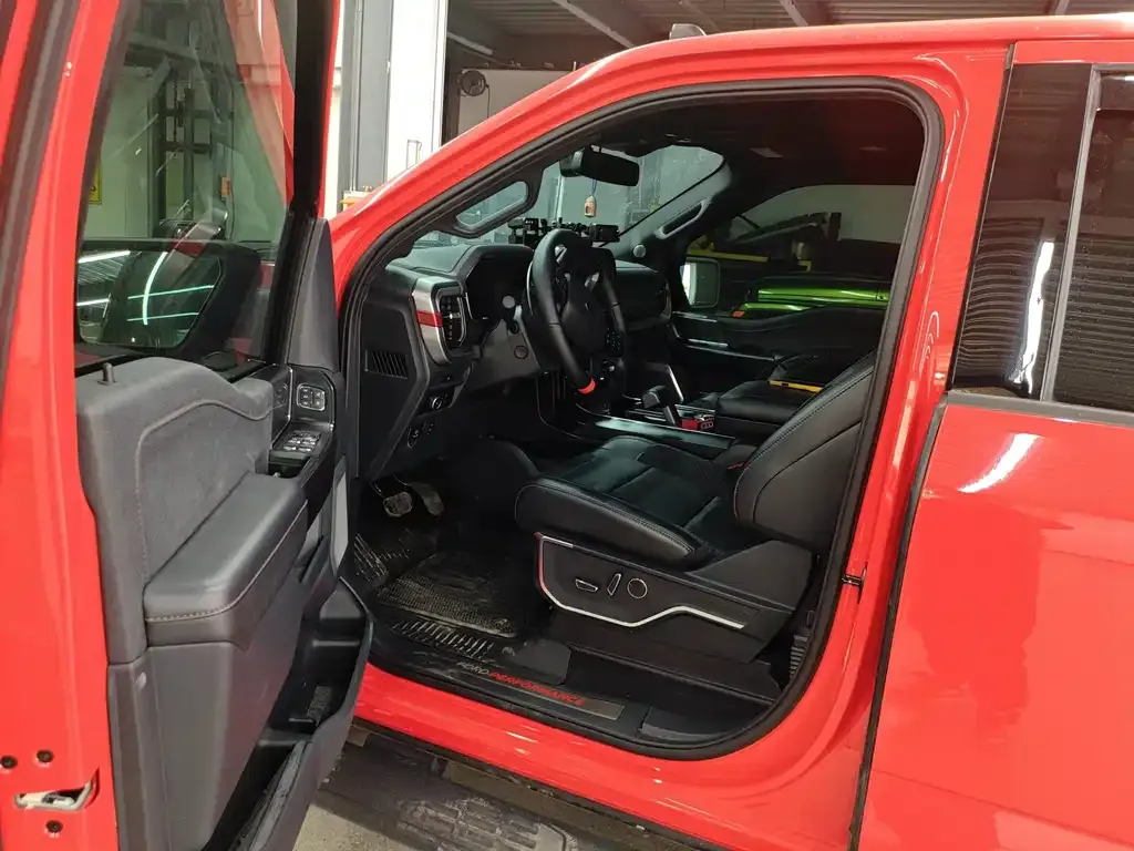 Ford F-150 Raptor 2024 из CN, фото 3