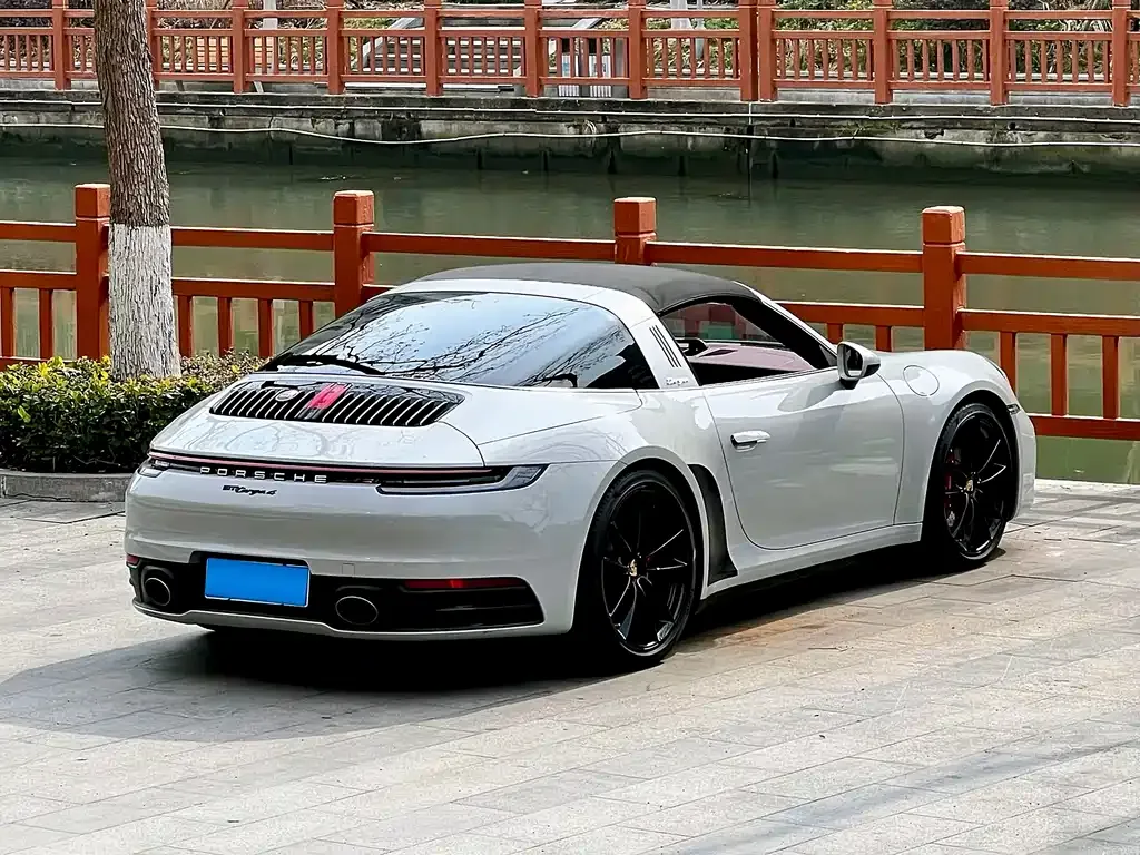 Porsche 911 2022 из CN, фото 9