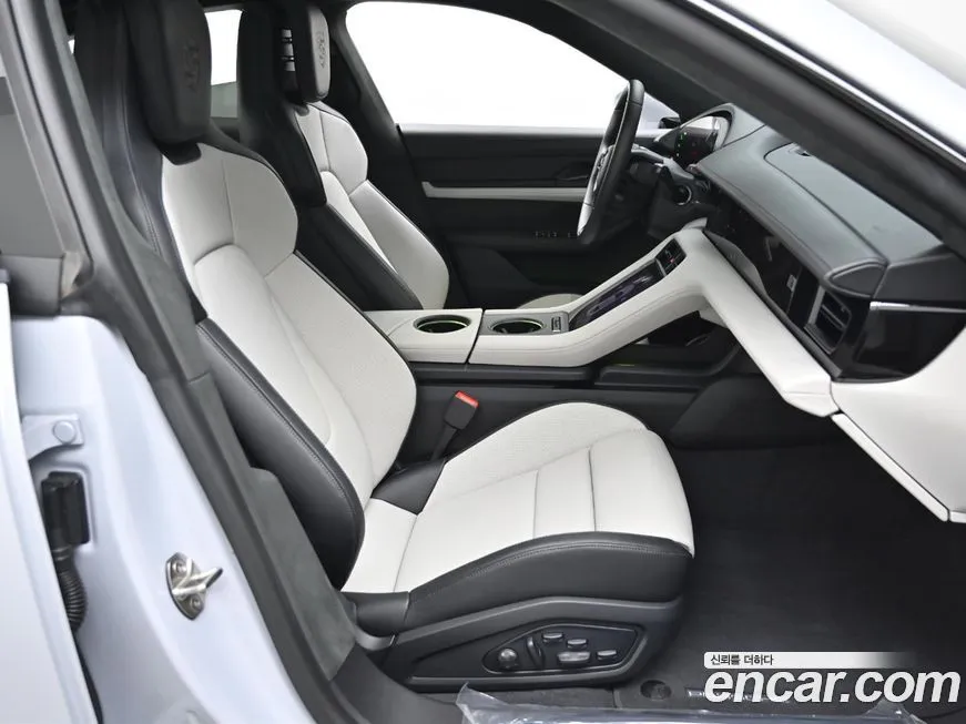 Porsche Taycan 2025 из KR, фото 5