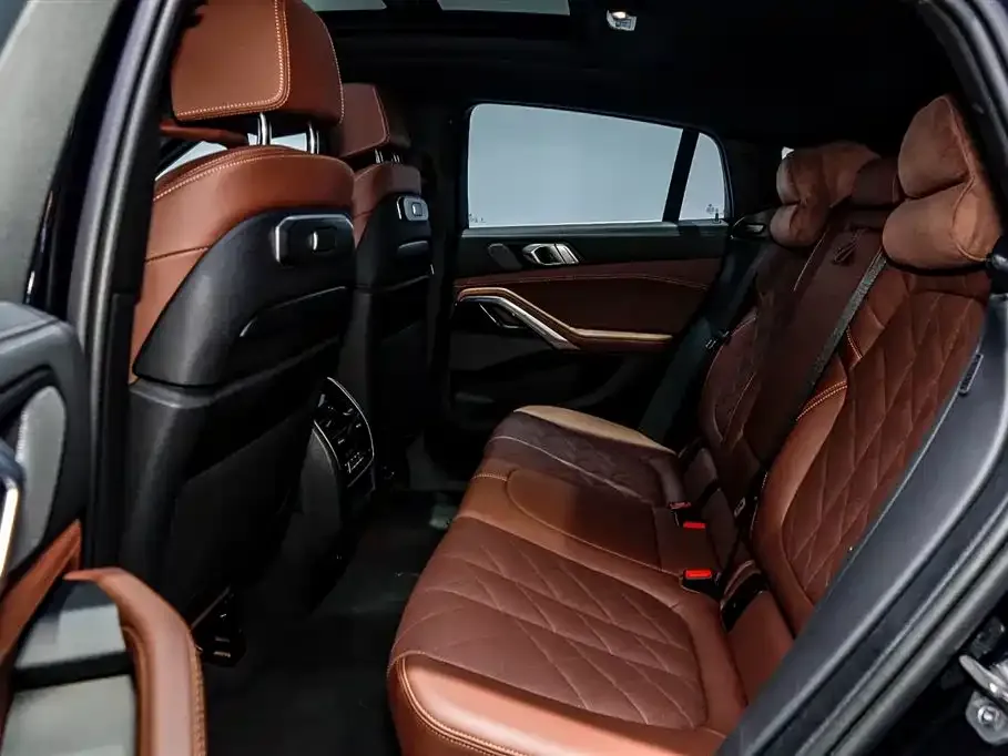BMW X6 2024 из CN, фото 5