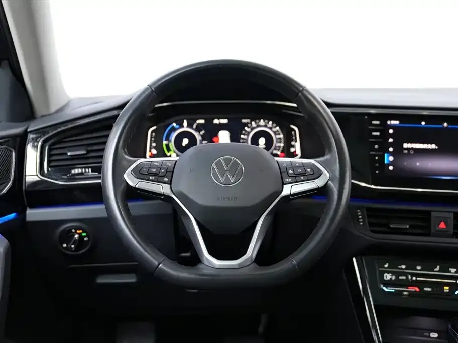 Volkswagen GTE PHEV 2022 из CN, фото 5