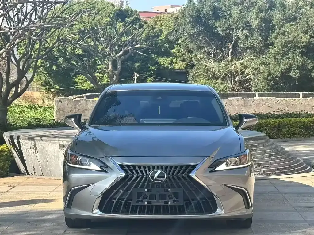 Lexus ES 2023 из CN, фото 5