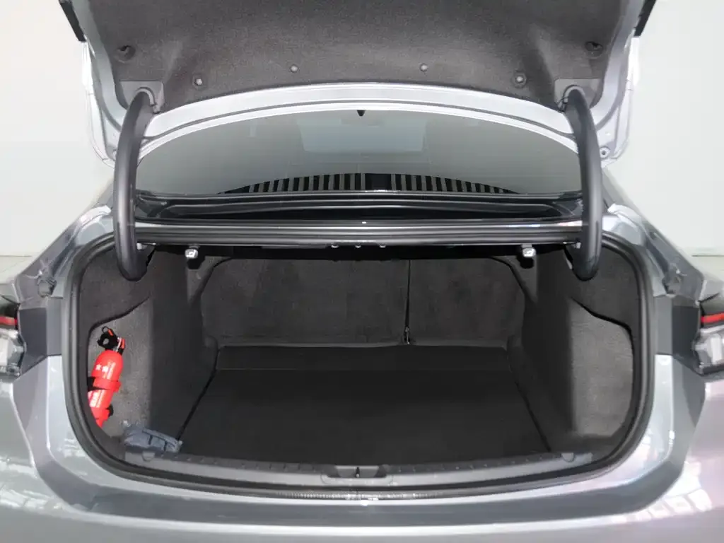 Ford Mondeo 2023 из CN, фото 2
