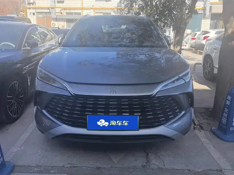 BYD L DM-i — фото 7