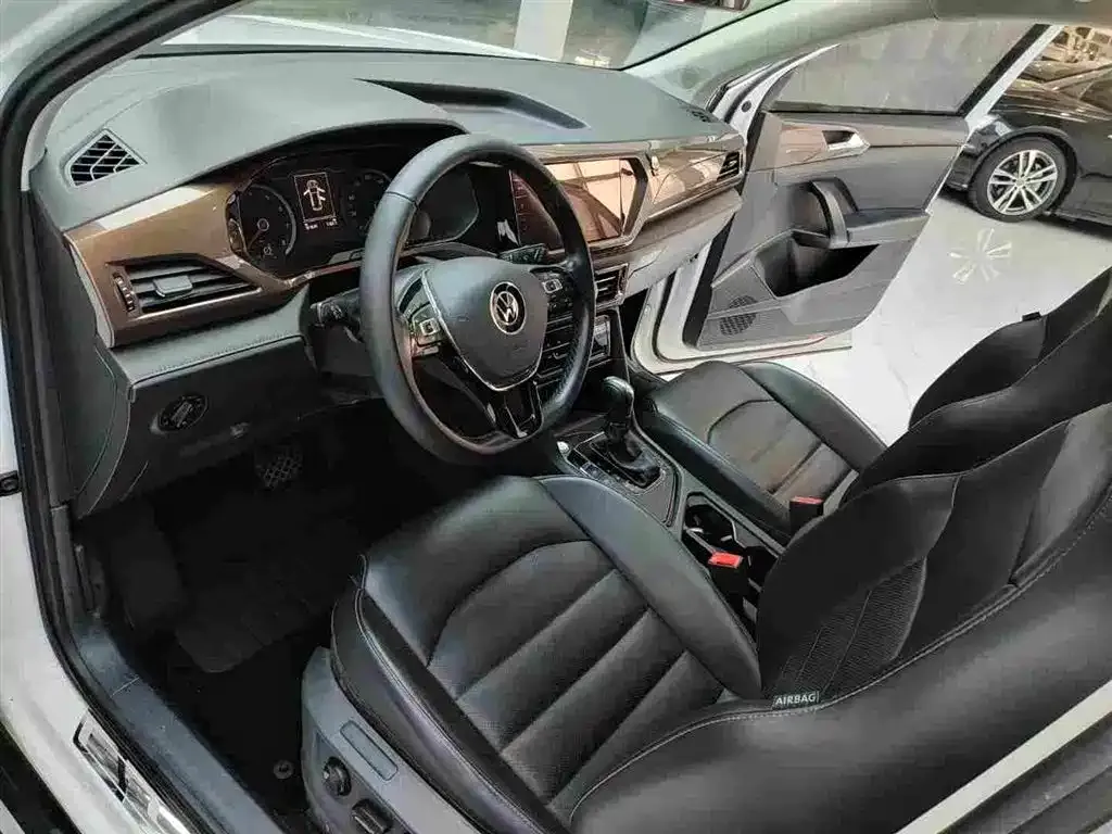 Volkswagen Tharu 2021 из CN, фото 7
