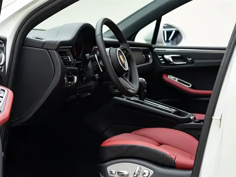 Porsche Macan — фото 6